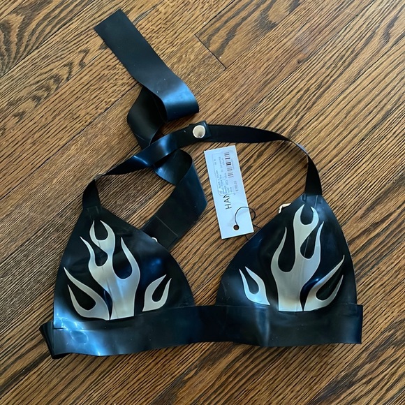 FLAME BRA 🔥🔥 - Picture 2 of 3